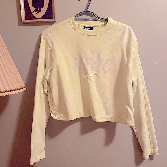 Cropped Nike crew neck sweater - Picture 1 of 3